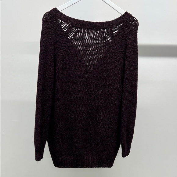 Elegant V-Neck Button-Up Cardigan - Picture 7 of 7